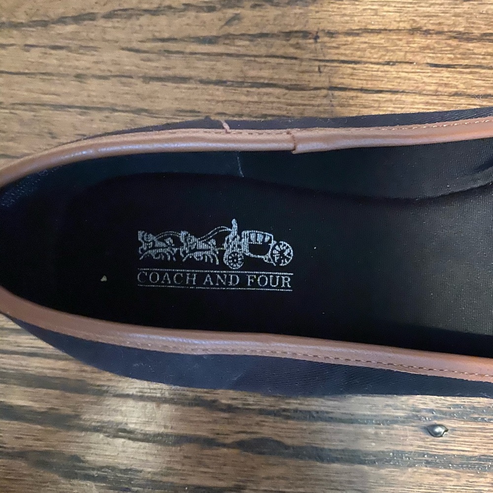 Coach Flats - Picture 4 of 4